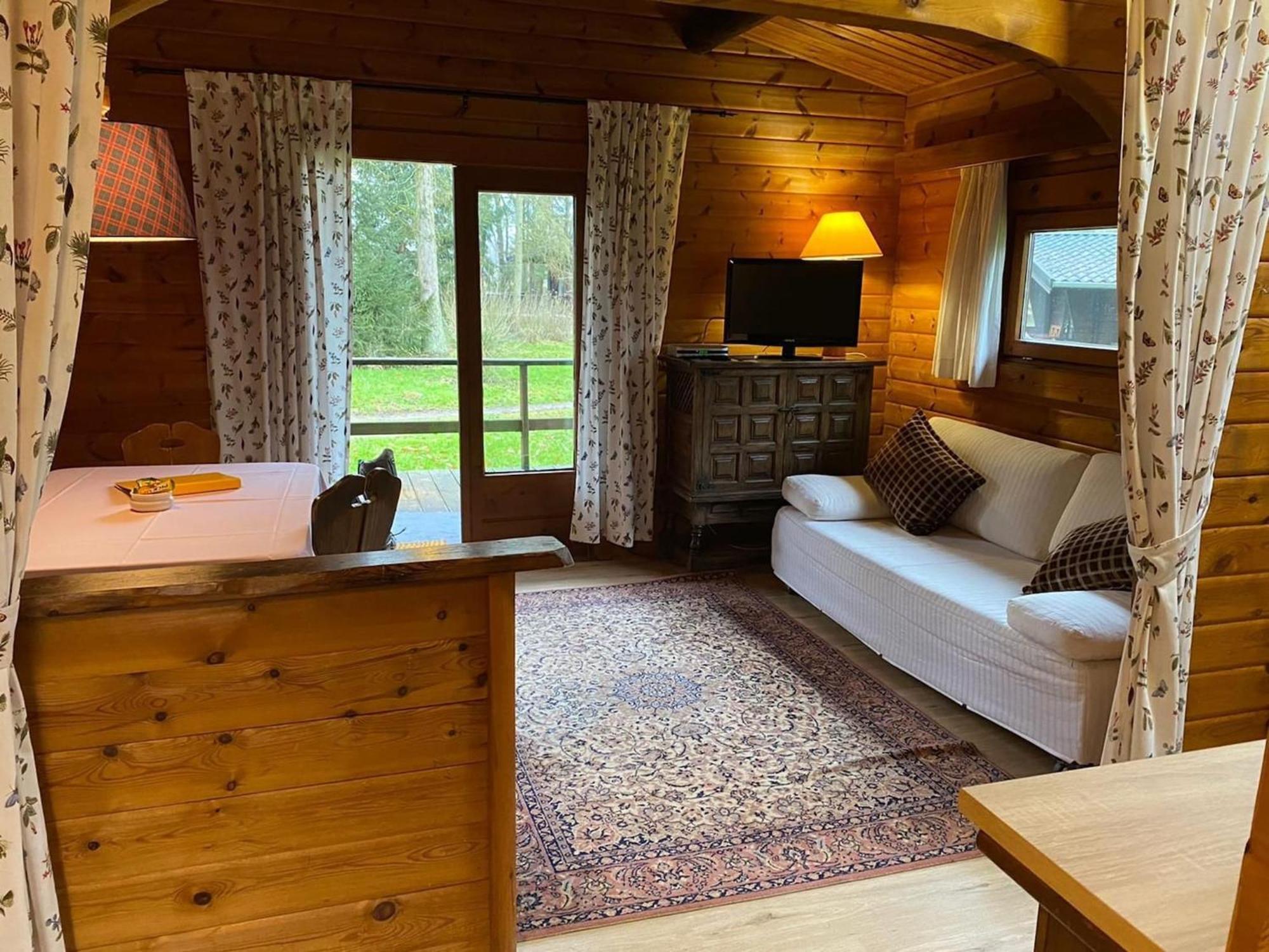 Cozy Holiday Home On A Horse Farm In The L Neburg Heath Eschede エクステリア 写真