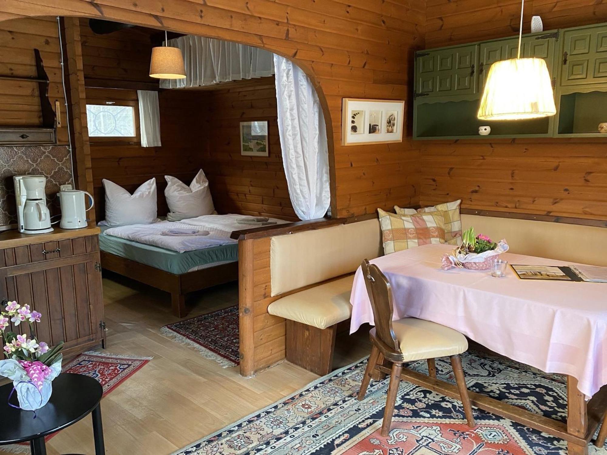 Cozy Holiday Home On A Horse Farm In The L Neburg Heath Eschede エクステリア 写真