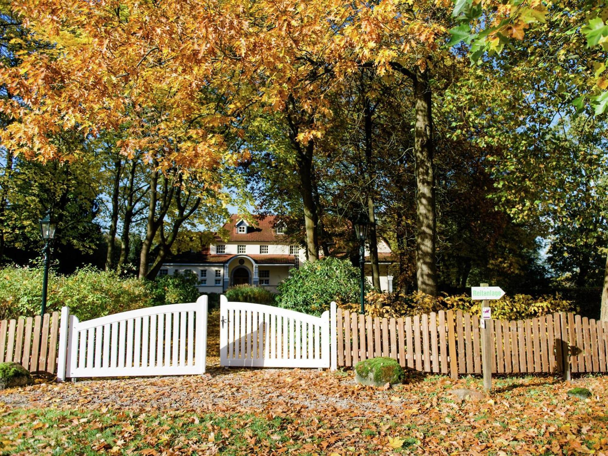 Cozy Holiday Home On A Horse Farm In The L Neburg Heath Eschede エクステリア 写真